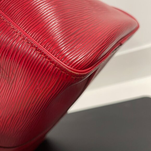 Louis Vuitton Epi Leather Weekender Bag 45 Vintage (176315) - Picture 3 of 13